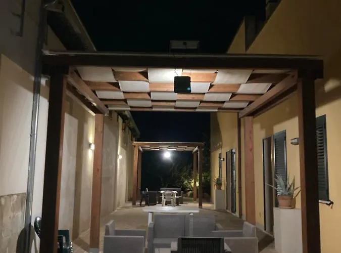 Agriturismo Mele Bauernhof *